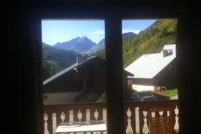 Image de 1er étage, balcon, télévision, casier à ski, 28m², Valloire