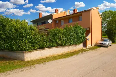 Image de Apartment 1858/22636 (Istria - Valbandon), 1000m from the beach