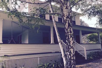 Image de Maison de campagne coloniale confortable-Vues sur la montagne