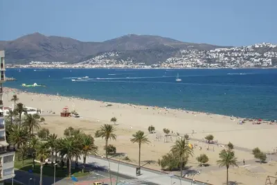 Image de Baie de rosas Face A La Plage Vue Extraordinaire