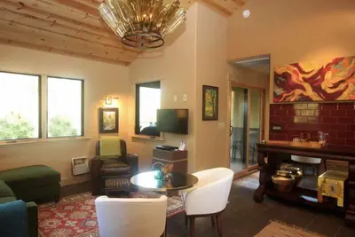 Image de Sophistiqué Gold Country Cottage (nouveaux propriétaires à partir du 18/02/2020)