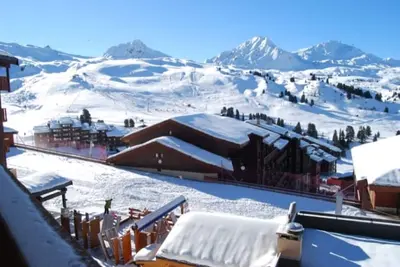 Image de Appartement récemment rénové, tout confort, aux pieds des pistes de ski!