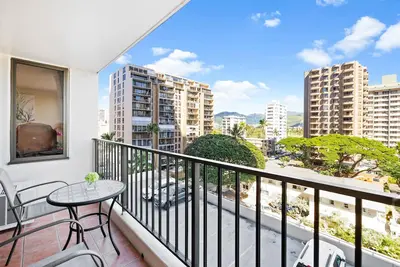 Image de Magnifique condo au 7e étage avec climatisation, Wi-Fi et parking | Courte promenade jusqu'à la plage!