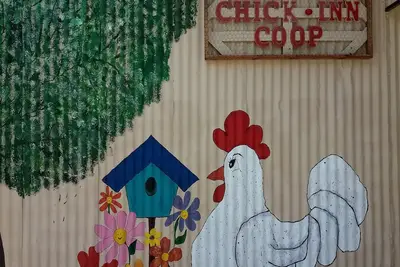 Image de Tout Nouveau. . . Coop Chop-Inn De La Ferme Byrd