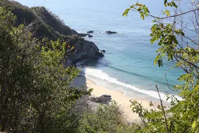 Image de Cabine privée avec vue sur l'océan au-dessus des falaises