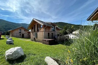 Image de Joli chalet avec terrasse