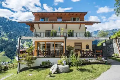Image de Appartement \"Hofschenke Pfeiftal Almenrausch\" avec terrasse, jardin et Wi-Fi