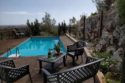 Image de Belle villa vue entourée par la nature