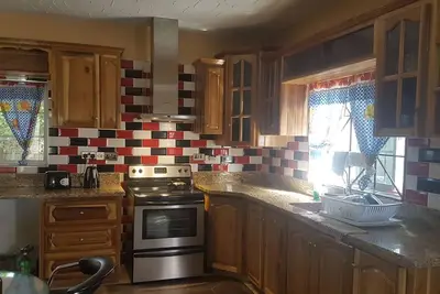 Image de Détendez-vous et profitez de cette belle maison dans un quartier calme.