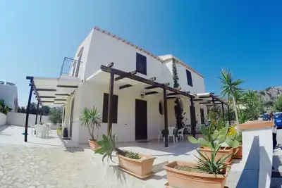 Image de A Quelques Pas De La Mer De San Vito Lo Capo. Villas CLIMATISÉES Dans RÉSIDENCE