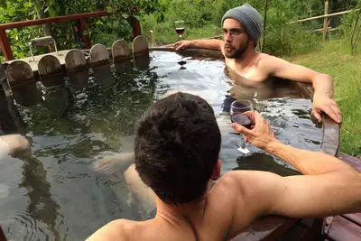 Image de Cabine Pudomo à Coñaripe avec bain à remous exclusif