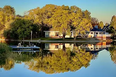 Image de Lakeside Retreat --- Détendez-vous et détendez-vous et revivez-vous