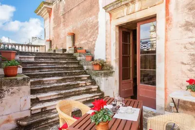 Image de GuestHost - The secret terrace! Castellana Luxury Flat