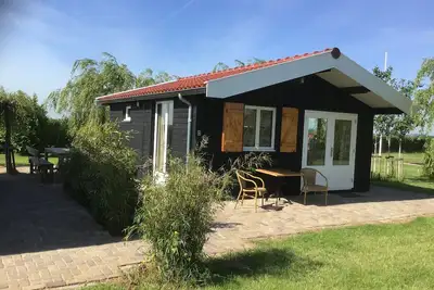 Image de Passez la nuit sur l'eau dans Tiny House / Trekkershut Comfort / Mini Bungalow
