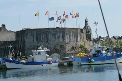 Image de maison centre ville Concarneau avec jardin, plage, thalasso et port à pieds