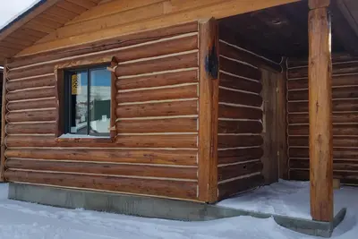 Nouvelle cabane en rondins, à quelques pas de Yellowstone