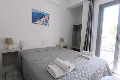 Image de Studio 1-2 personnes à 30 mètres de la plage de Perissa