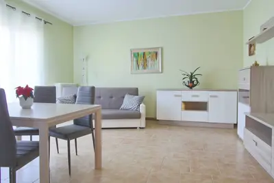 Image de Casasco 79 - Deux Chambres Appartement, Couchages 5