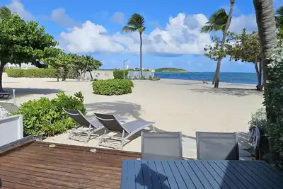 Image de Tekila Beach condo-appt sur la plage et la mer des Caraibes Ă St-Martin, Sxm.