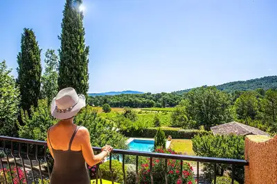 Image de F3 – Appartement pour 4 à 6 personnes au coeur de la Provence