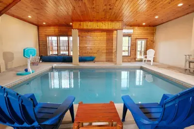 Pigeon Forge Cabin - 8 chambres!