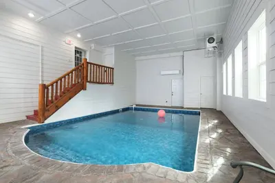 Image de Pigeon Forge Cabin - 12 chambres!