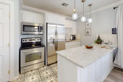 Image de Cozy family bungalow perfect for a couple or family of four