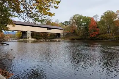 Image de Cabine du pont Blair sur la rivière Pemi!