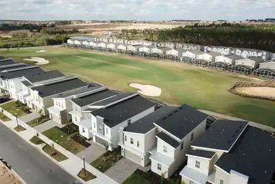 Image de Villa aux pieds nus au Championsgate Resort