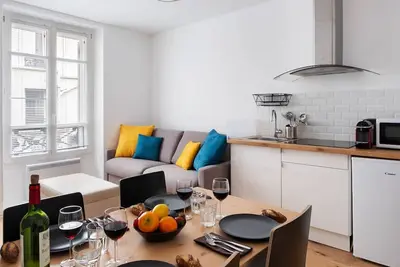 Image de GuestReady - Charmant duplex proche de la Bastille