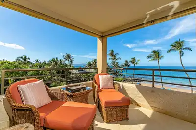 Image de Nouvelle liste! Condo sur mesure face à la plage + vue sur l'océan: Polo Beach 402!