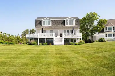 Image de Waterfront Home, Spectacular Views, 4, Beds & 2 Baths