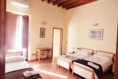 Image de Près des chapelles de la cathédrale et des Médicis - idéal pour les familles