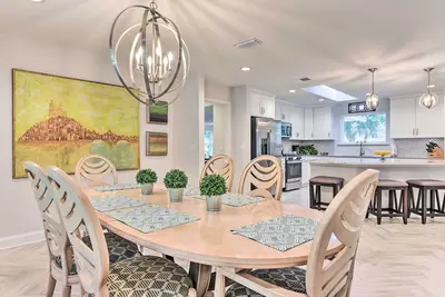 Image de Nouveau! Jacksonville Gem - Emplacement idéal pour les plages!