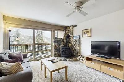 Image de Charmant condo avec vue sur la montagne, Ă moins de 2 km d'Alpine Meadows