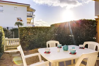 Image de Appartement T3 avec Terrasse - à 50m de la Plage de Biscarrosse, Parking Privé Inclus
