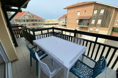 Image de Appartement T3 à 100m de l'océan, terrasse, animaux acceptés, bien aménagé pour vacances