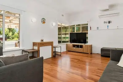 Image de Boneo Beach Shack. . . rénové et abordable