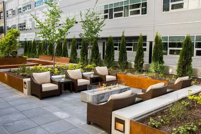 Image de Deluxe Studio + 24 Hour Business Center + Free Breakfast | Walk to Lake Union