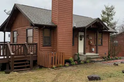 Image de Cabine avec une vue imprenable près de Pigeon Forge