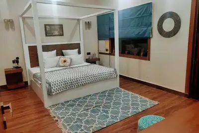 Image de Luxe abordable 3 Bhk Pool Apt dans le sud de Delhi