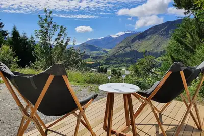 Image de Chalet dans les bois avec une vue imprenable. . . .