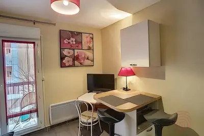 Image de Studio rénové avec Wifi et animaux acceptés, proche de Lamalou-les-Bains