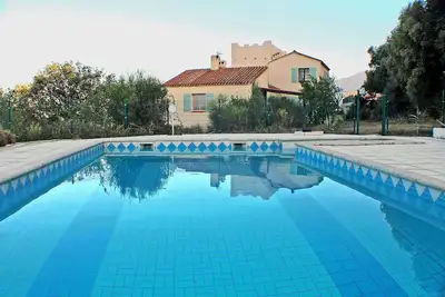 Image de Maison Mitoyenne avec piscine, Spa, vue mer et montagnes