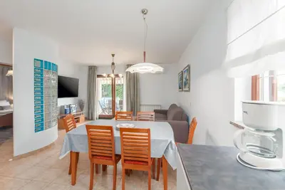 Image de Appartement de deux chambres avec la terrasse Vrsar, Porec (A-17473-b)