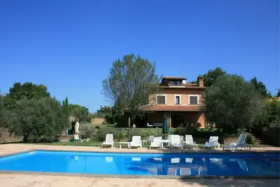 Image de Villa avec piscine privée et grand jardin à Corchiano et à seulement 60 km de Rome, facilement acces