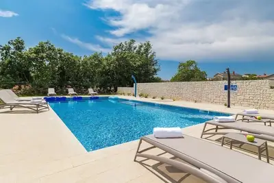 Image de Magnifique finca avec piscine privée, fléchettes, tennis de table, salle de sport