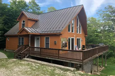 Image de Maison privée confortable sur Killington Mountain avec bain à remous privé!