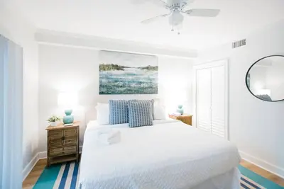 Appartement côtier chic sur Forysth Park avec parking par Lucky Savannah
