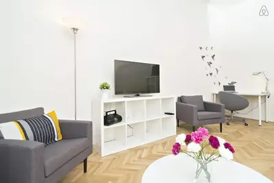 Image de Dalia - 3 Br, 2 Ba 10 min à pied de la place de la vieille ville